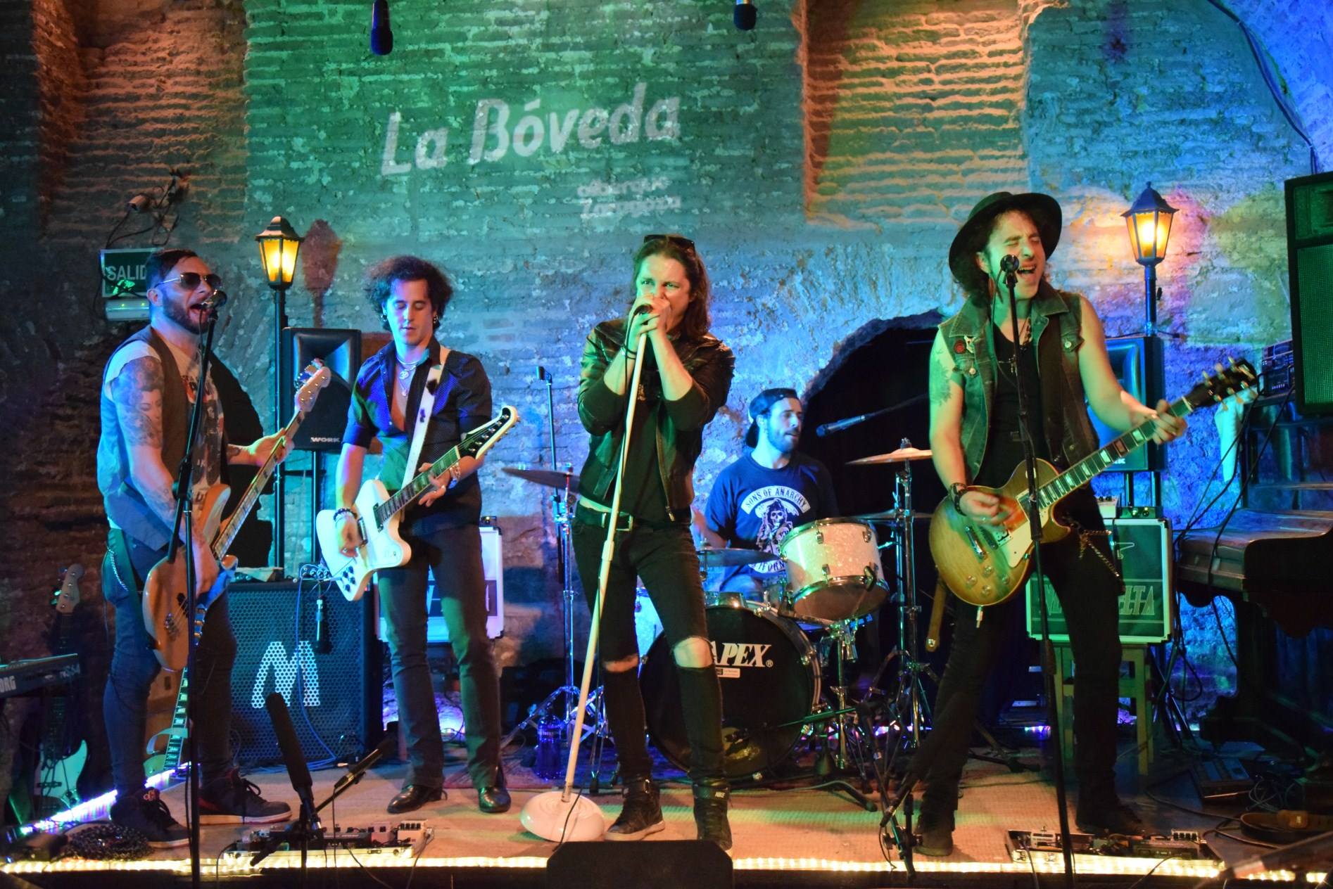 Capítulo 2.5.TONYO RIOT/NEÓN DELTA