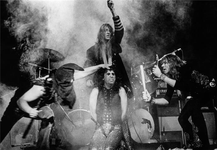 Alice Cooper.